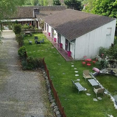 Les Garennes Bed and Breakfast Favières Exteriör bild