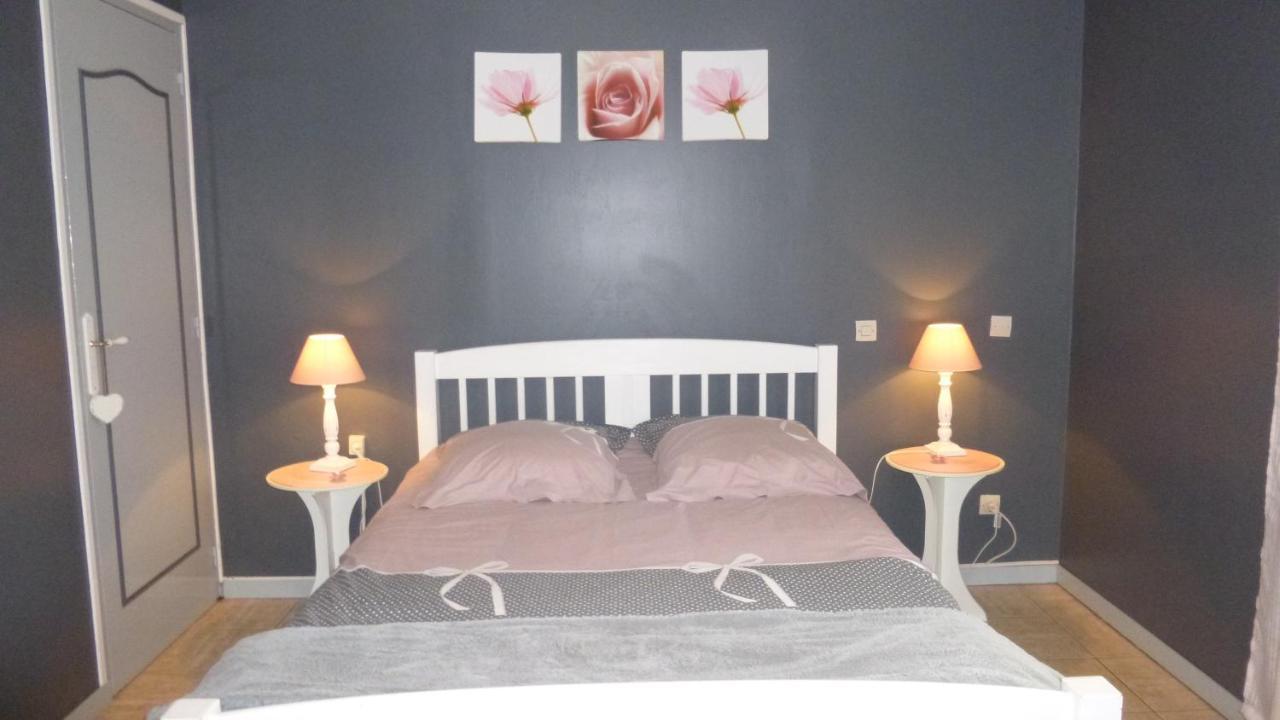 Les Garennes Bed and Breakfast Favières Exteriör bild